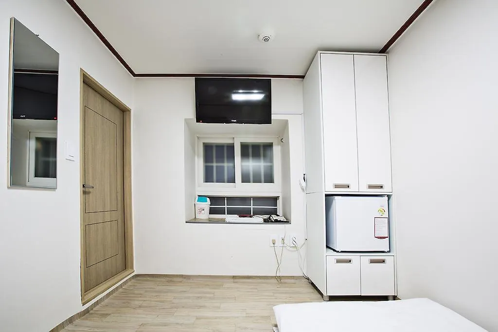 Jc Inn Dongdaemun Σεούλ 0*,